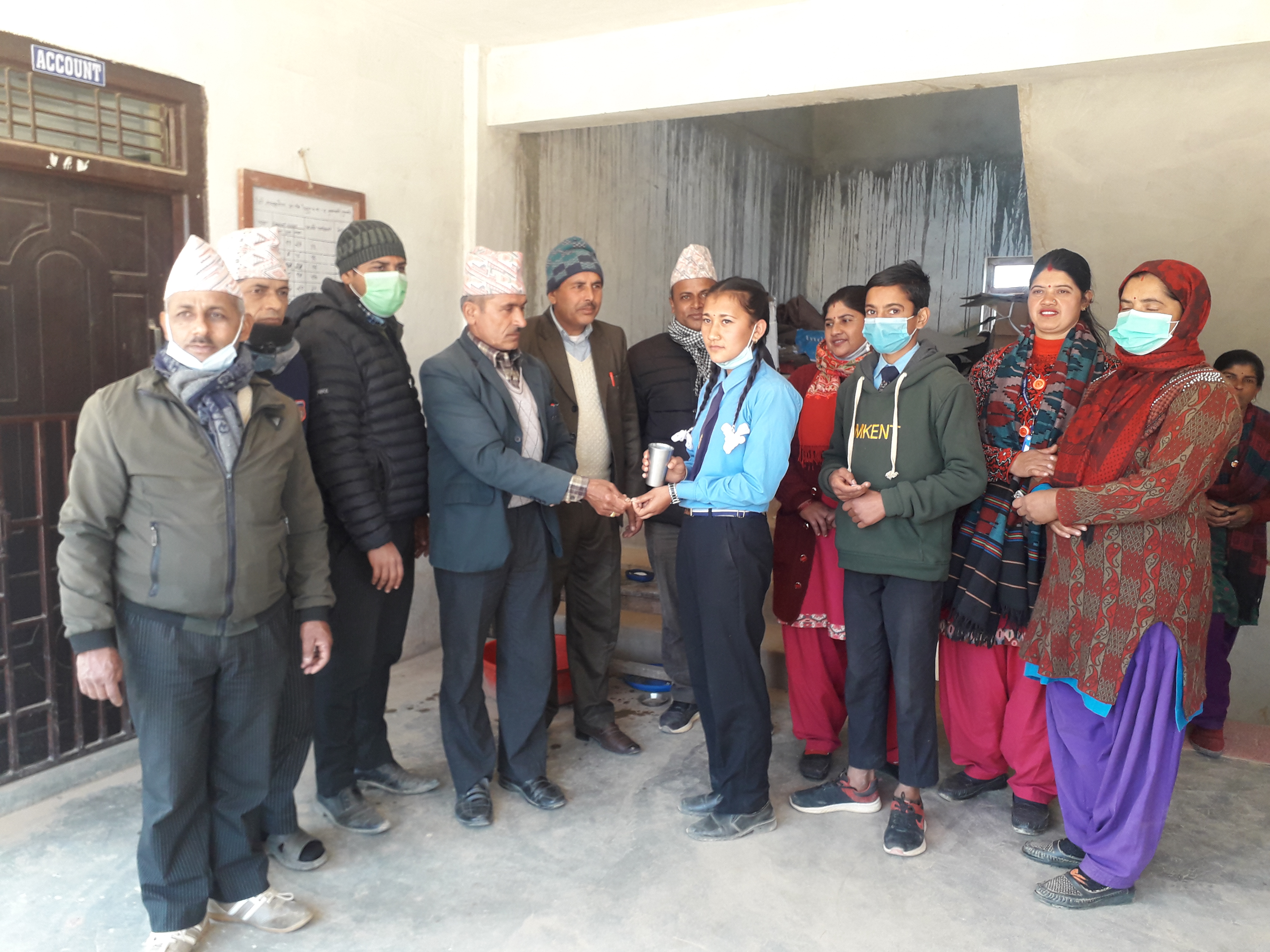 १० वर्ष देख‍ि १९ वर्षसम्मका किशाेरीहरुलाइ आइरन चक्कीसँगै ५ वर्षमाथिका  सम्पूर्ण विद्यार्थीलाइ जुकाकाे औषधी खुवाउने काम सम्पन्न